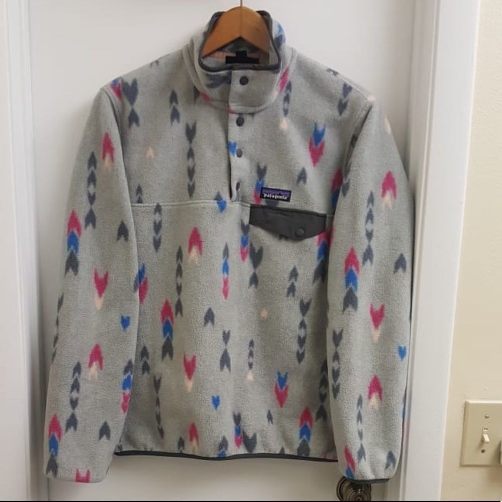 😍Rare worn twice Patagonia fleece pullover size S